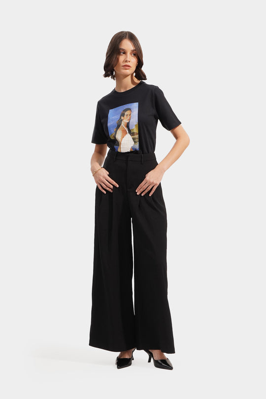 Fine Line Pocket And Pleat Detail Wide Leg Pants