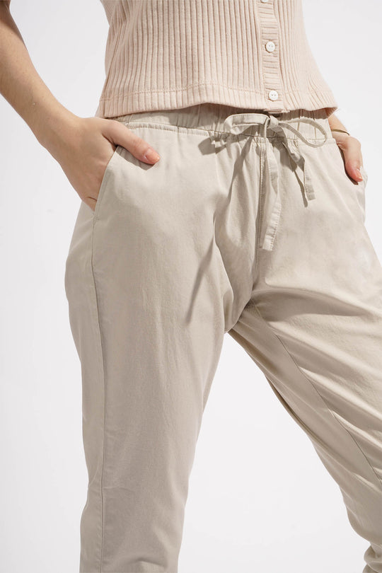 Closet Staples Mid Waist Cropped Trousers With Elastic Waistband